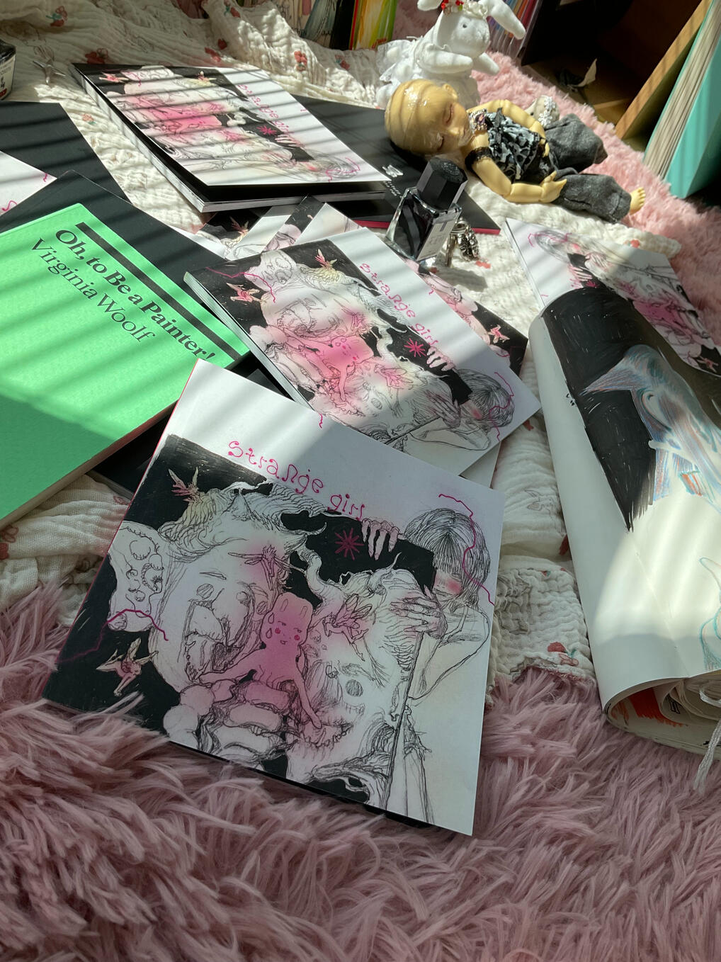 Strange girl (50pgs) cover